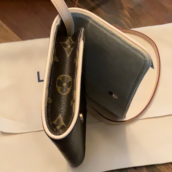 😍Louis Vuitton Pochette Twin😍 - Picture 7 of 12